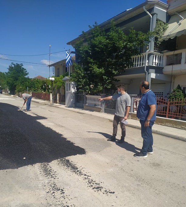 Εργασίες αποκατάστασης του οδοστρώματος